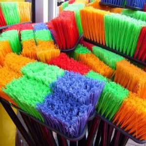 Choosing the Right Broom for Indoor vs. Outdoor Use in Commercial Settings
